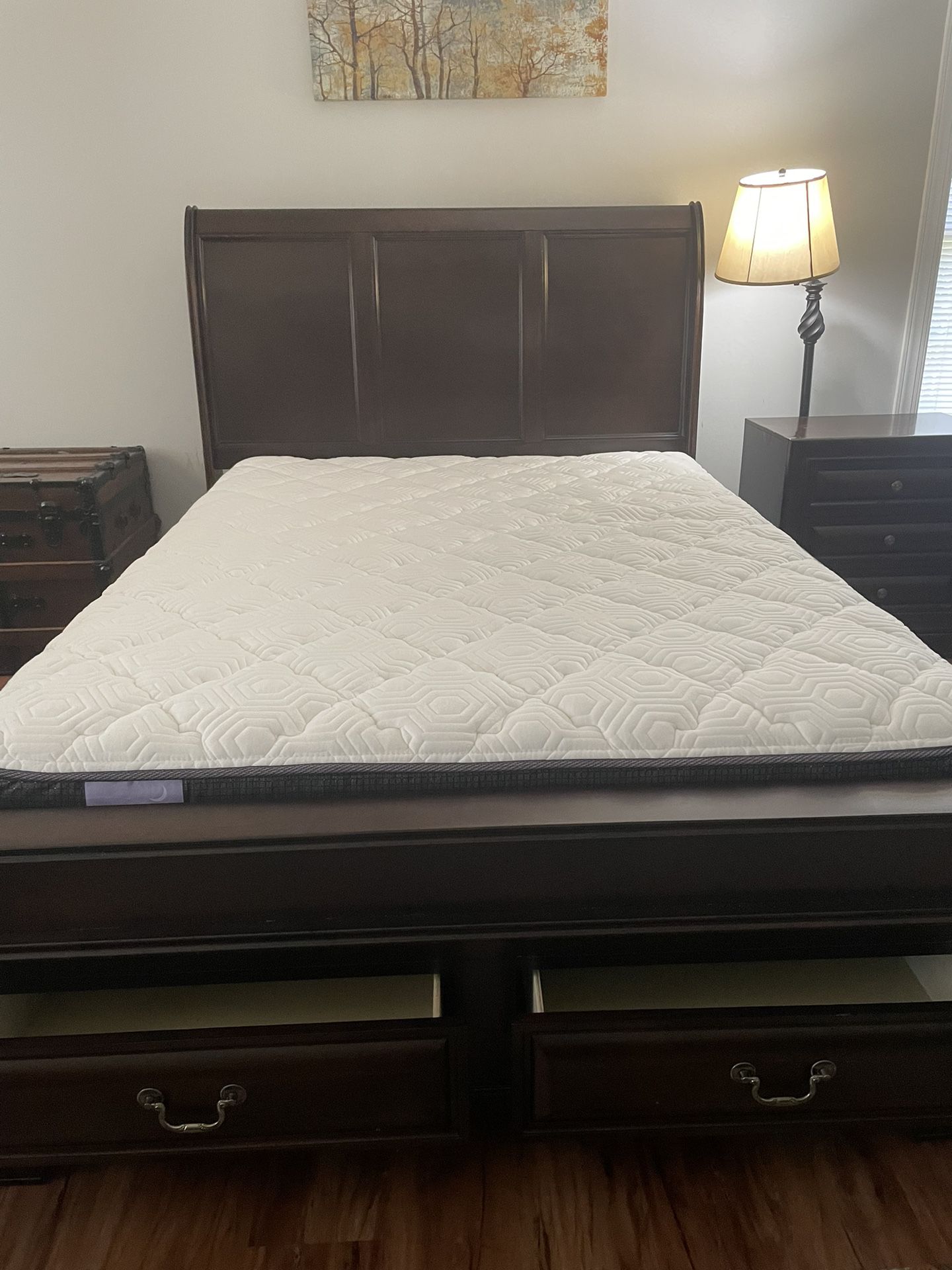 Bedroom Set,Queen Size Bed With Quality Mattress,One Dresser With Mirror.
