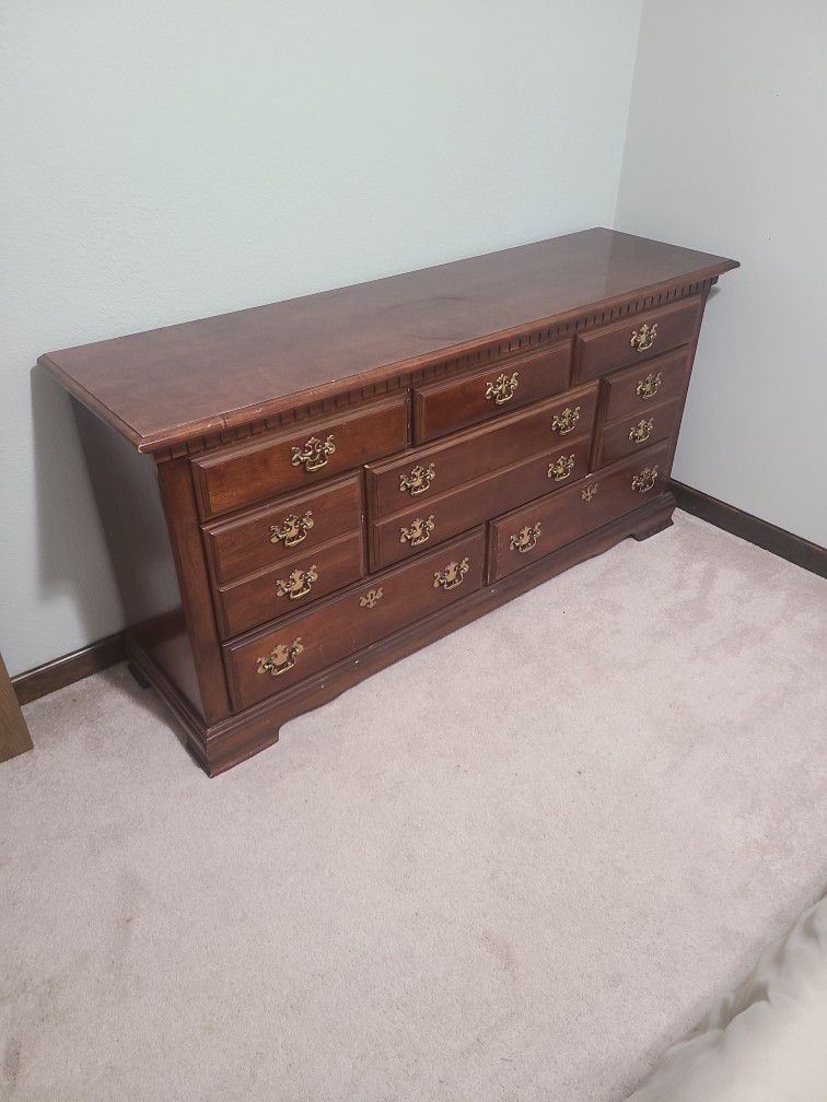 bedroom dresser with mirror (not attached)