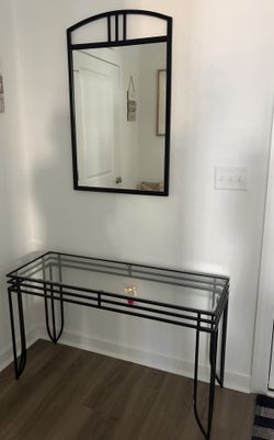 Entryway table with mirror