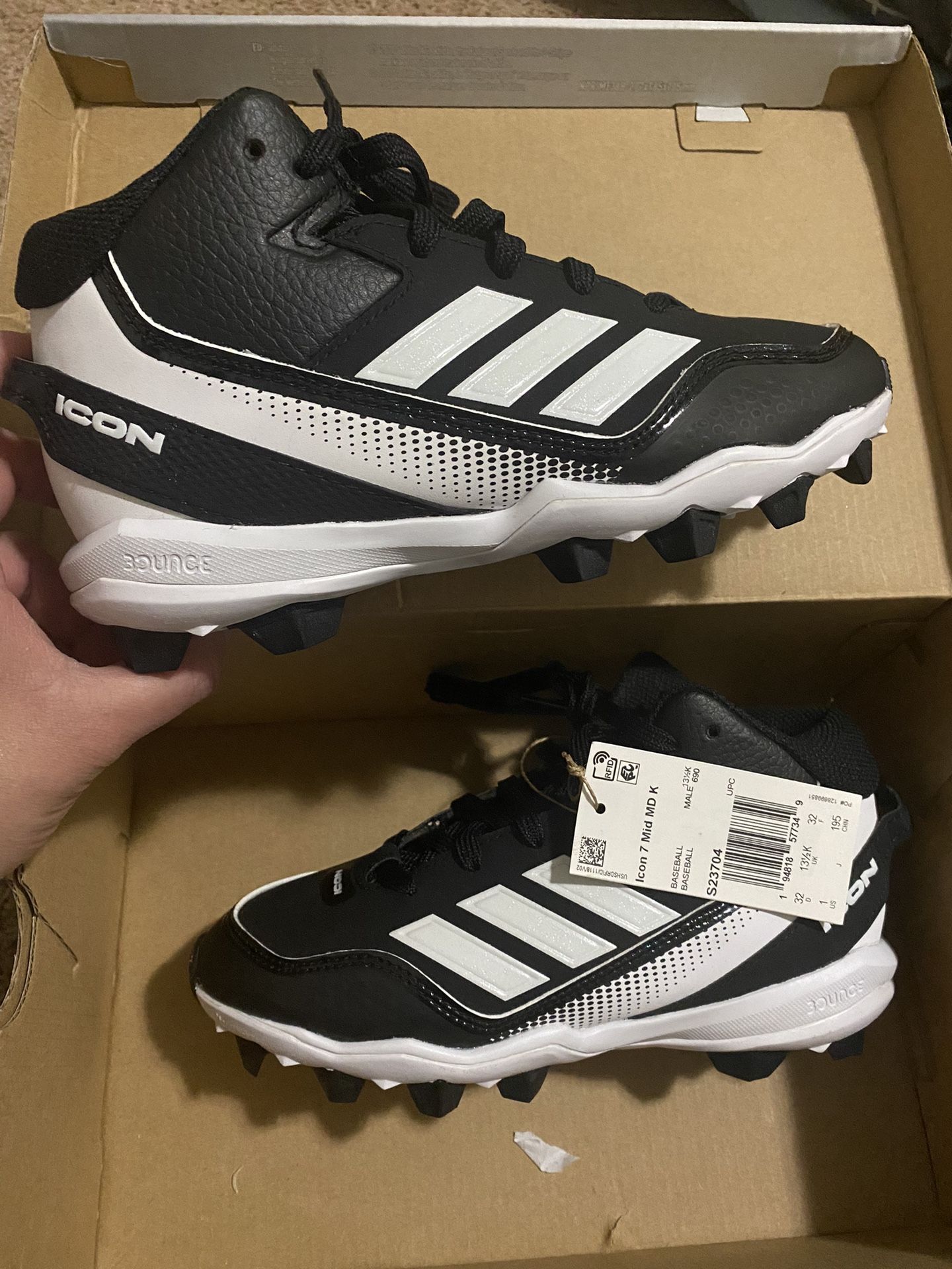 Adidas Boy Baseball Cleats