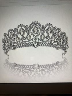 Crown Tiara for prom queen , quinceañera sweet 16