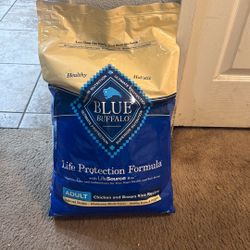 Blue Buffalo Dog Food 15lbs 