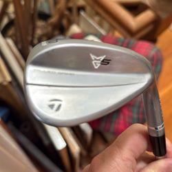 A Very Nice TaylorMade MG5 Milled 50 Degrees Wedge Golf Clubs 