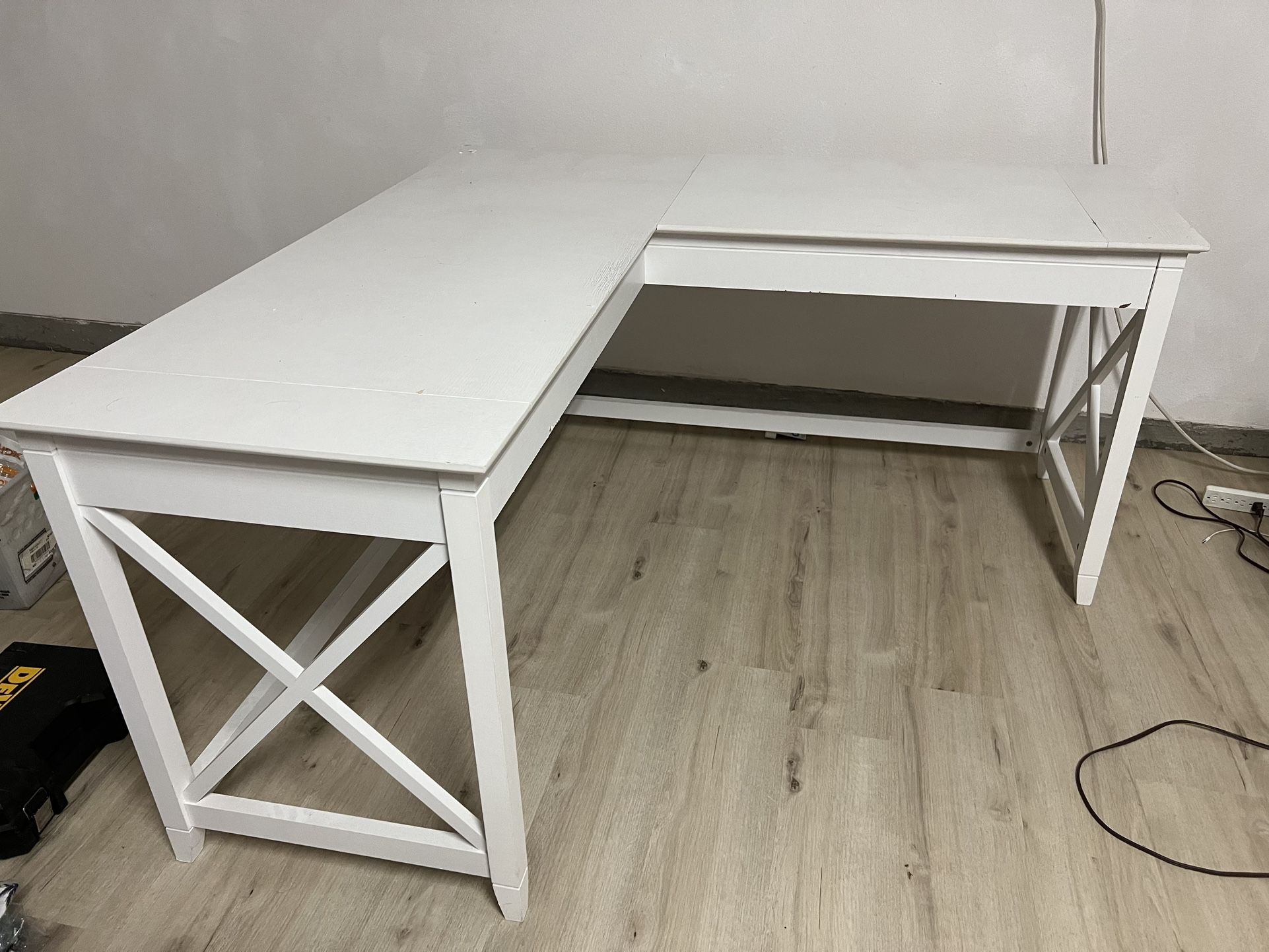 Office Desk 60x60x30inch For Free