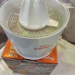Juicer “”””NEW NEVER USED”””