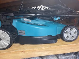 MAKITA 18x2(36v LXT CORDLESS 21” LAWN MOWER#LML11(((( TOOL ONLY ))))  new out the box never used  coming to check no rush to buy