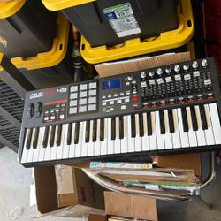 Akai Professional MPK49 49-Key USB MIDI Keyboard Controller