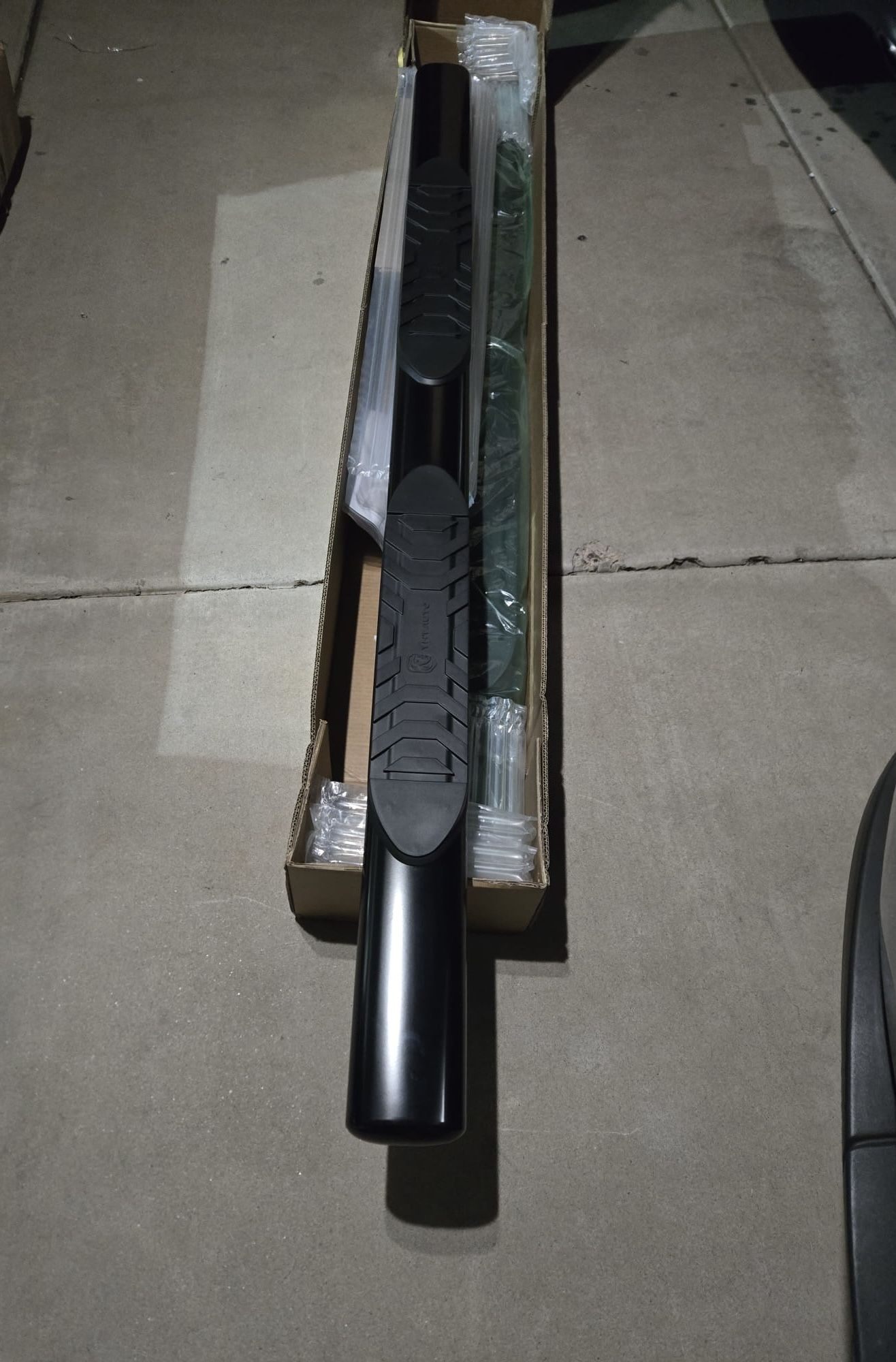 YHTAUTO 5 Inch Running Boards Side Steps YHTAUTO 5 Inch Running Boards Side Steps Fit Ford F-150 2015-2024, F-250 Super Duty/F-350 Super Duty 2017-202
