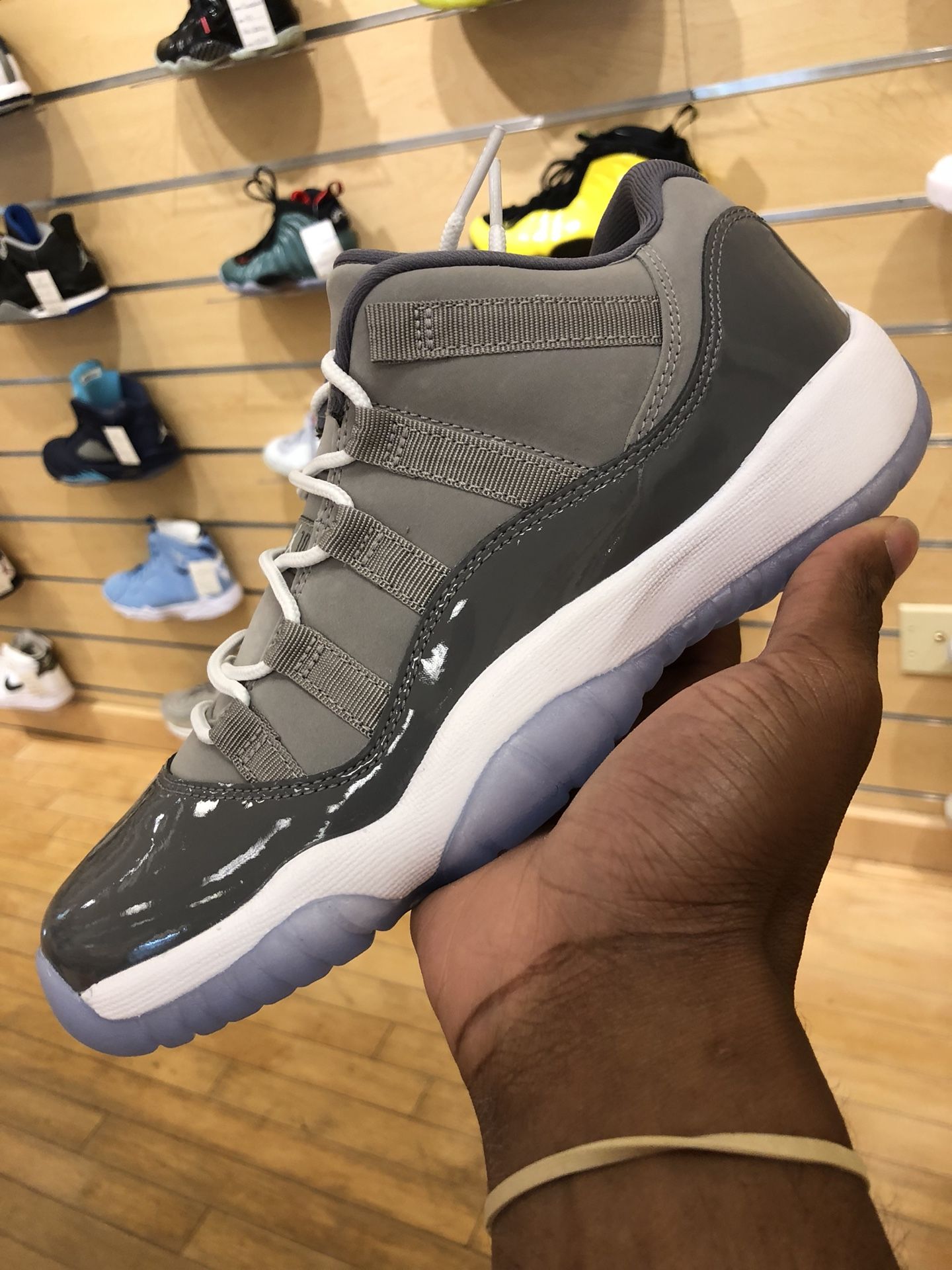 Retro 11 Low