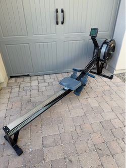 Concept 2 Rowing Machine W/ PM5 Monitor (ONLY 75k Lifetime Meters)