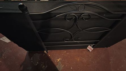 🛏️ Twin Bed Frame + Iron Headboard + Box Spring — $10.00