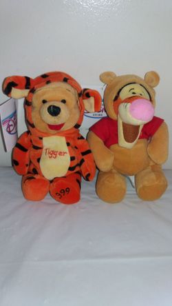 New with tags Disney Pooh as Tigger and Tigger as Pooh Beanie Babies
