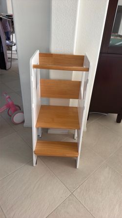 Ocodile toddler learning tower