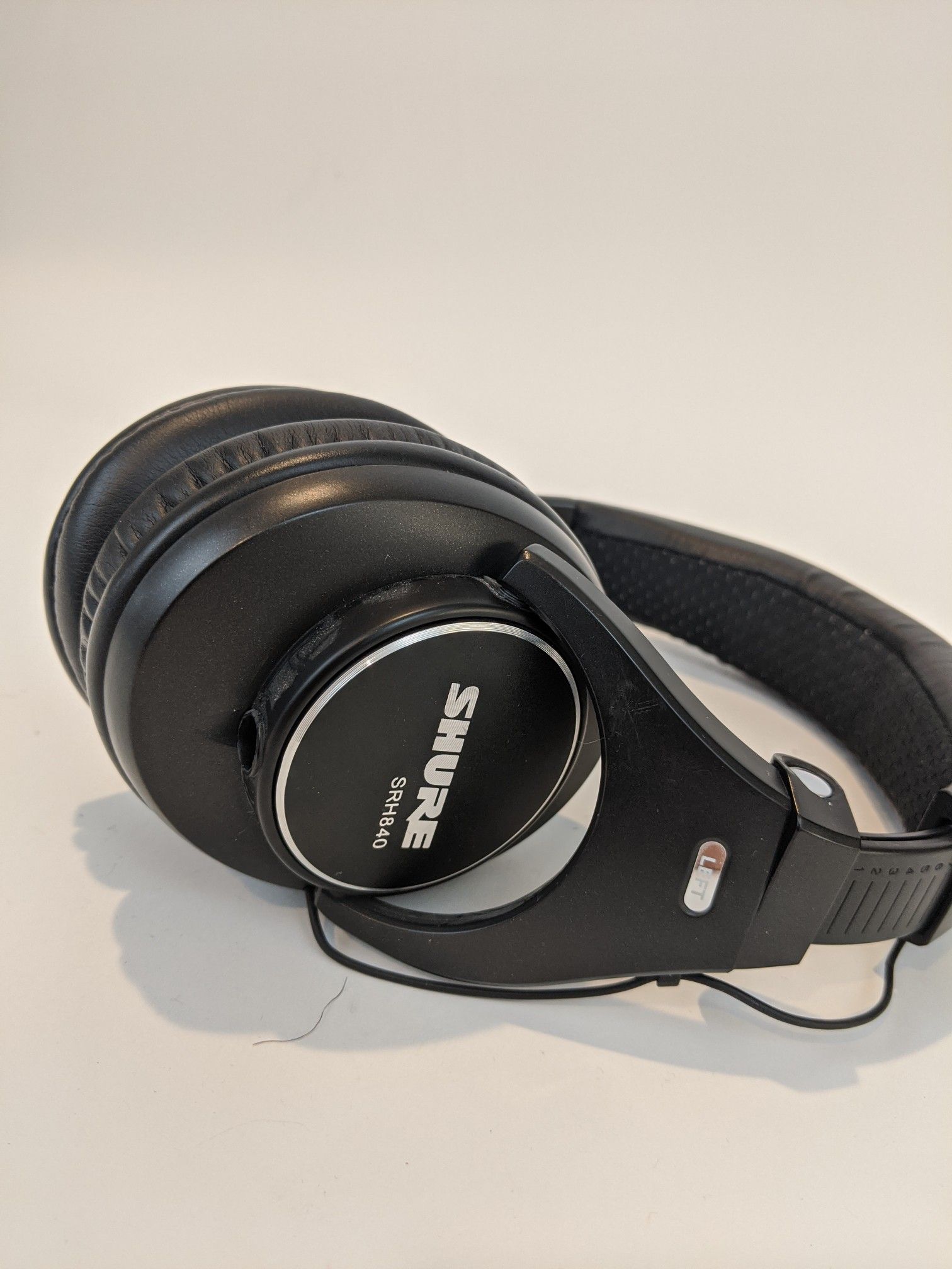 Shure SRH840 professional monitoring headphones