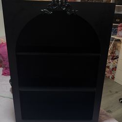 black bow shelf 