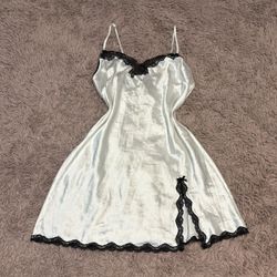 Victoria's Secret Women White Black Satin Lace Slip Dress for Sale in Everett, WA - OfferUp Victoria's Secret Women White Black Satin Lace Slip Dress for Sale in Everett, WA - OfferUp