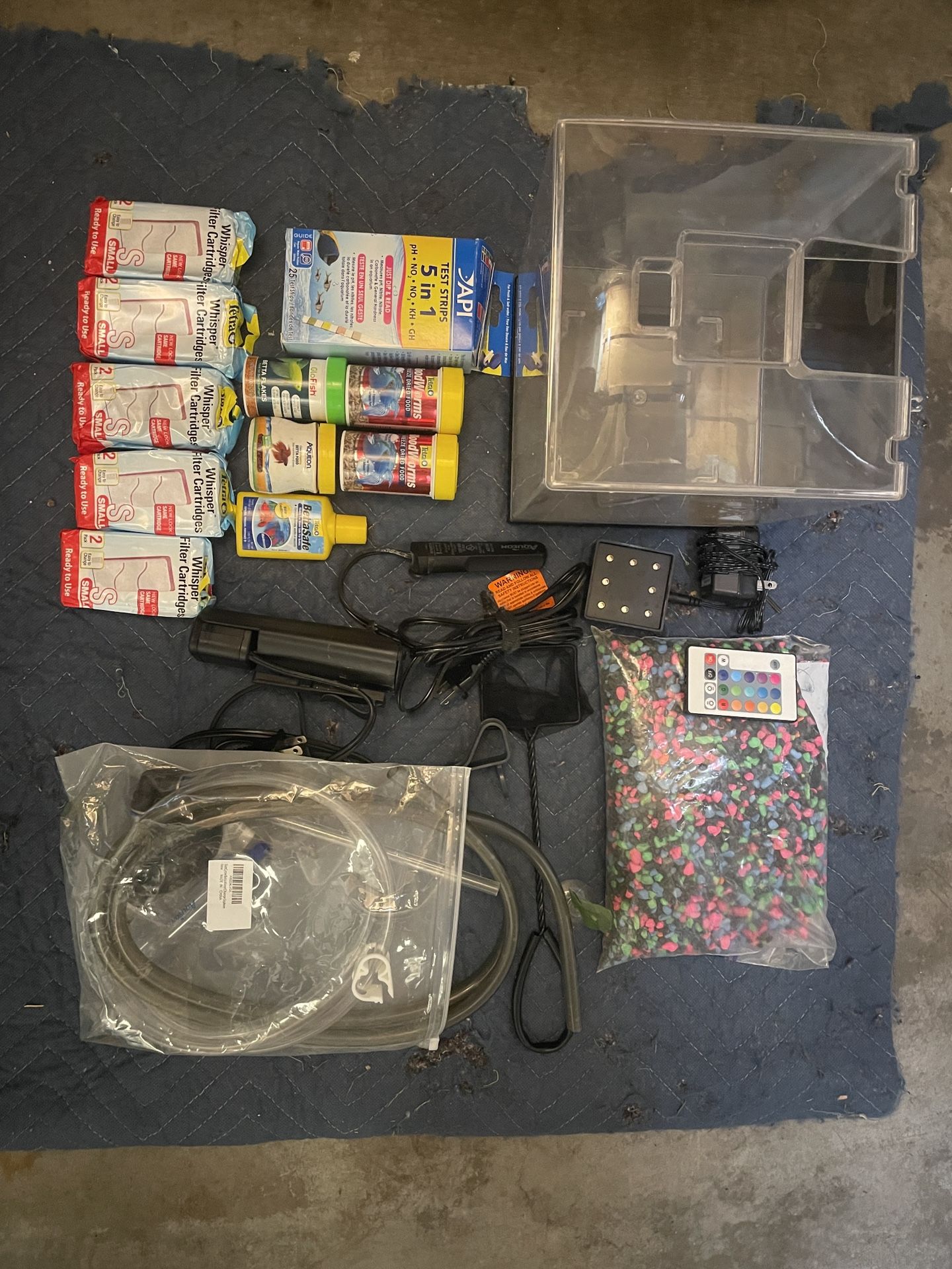 GloFish Aquarium Starter Kit (3 Gallon)