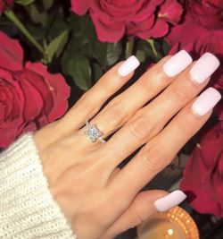 New 18 k white gold engagement ring wedding ring