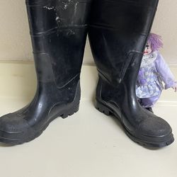 Mens black rain boots size 10 by Durawear