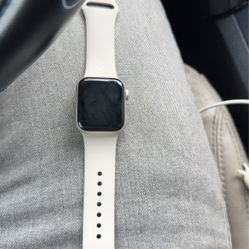 Apple Watch SE 2 40mm