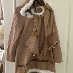 Eskimo Costume $10  Size Large 