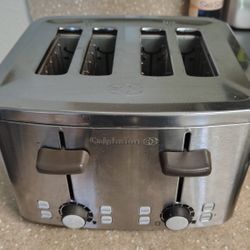 Calphalon 4 Slice Toaster 