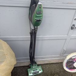 Shark Rocket lightweight vacuum very good condition