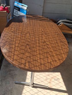 Conference table: Oval 6 x 3'
