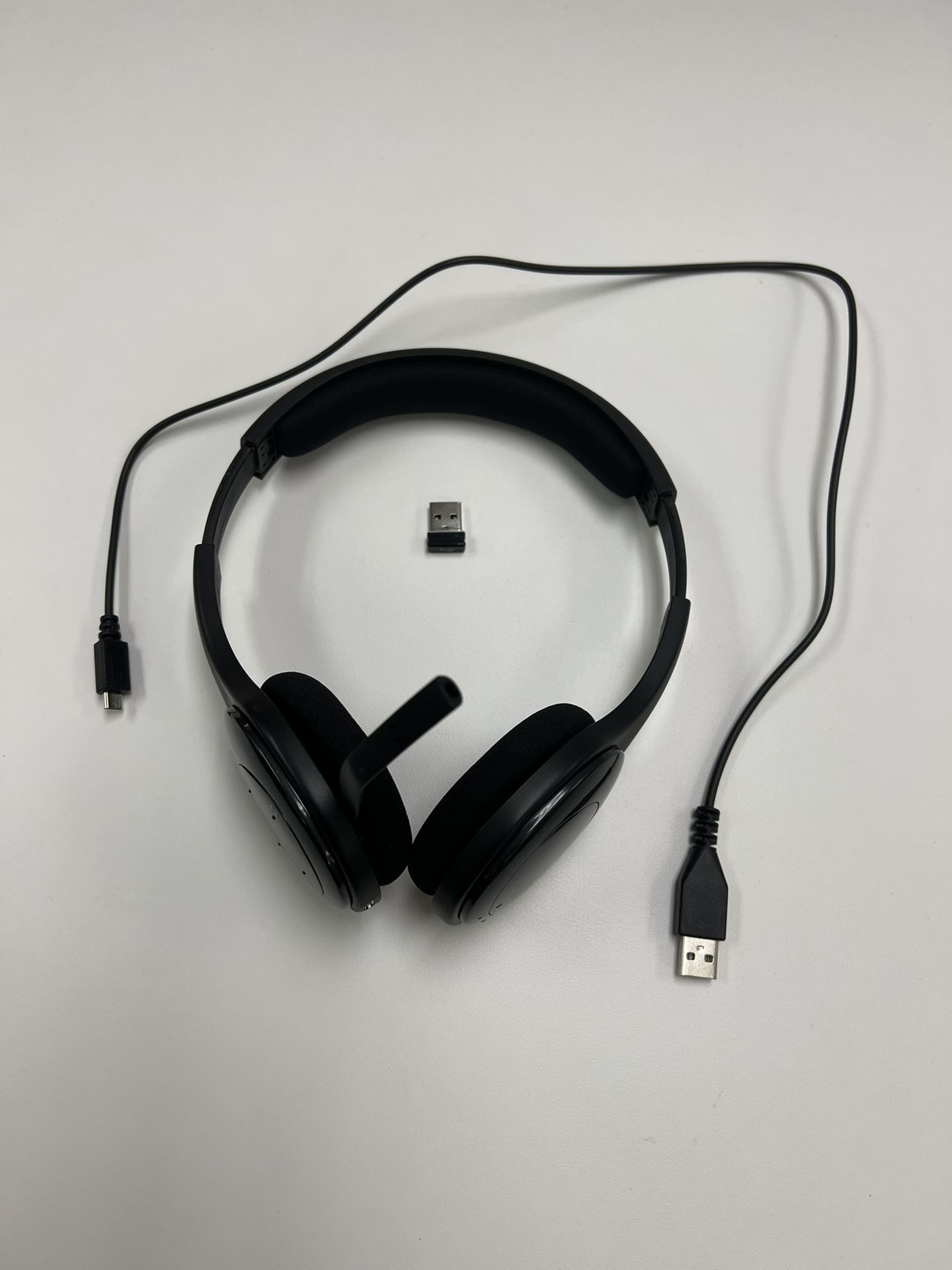 Logitech Wireless Headset. 6 Available