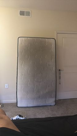 TWIN MATTRESS