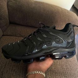 Vapormax Plus