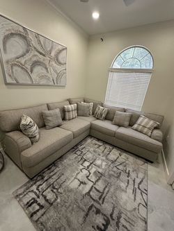 Couch/sectional