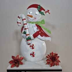 Candy Snowman Sculpture 