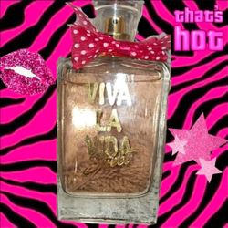 Y2k 2000s mcbling viva la juicy perfume
