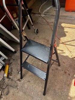 Folding Metal Step Ladder