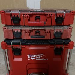 Milwaukee Pack Out