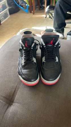 Selling Jordan 4s Breads 300 Size 8.5