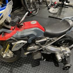 Kids 6 VOLT Ride On BMW Motorcycle