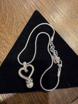 Brighton jewelry necklace. Like new