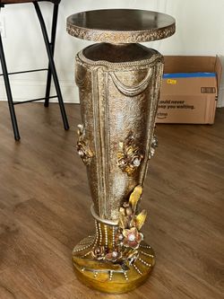 Ornate Gold Hollywood Regency Pedestal Column / Plant Stand ✨