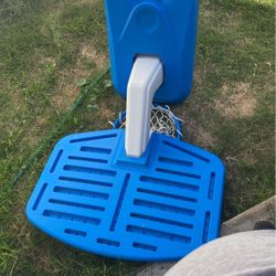 Poolside Basketball Hoop