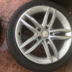 Mercedes-Benz OROLLA WHERLS AND TIRES