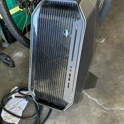 Alienware Area-51 R5 i7 10 core 512GB SSD + 4TB HDD Two GTX 1070 16GB SLI gaming computer 