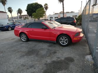 2005 FORD MUSTANG CONVERTIBLE
