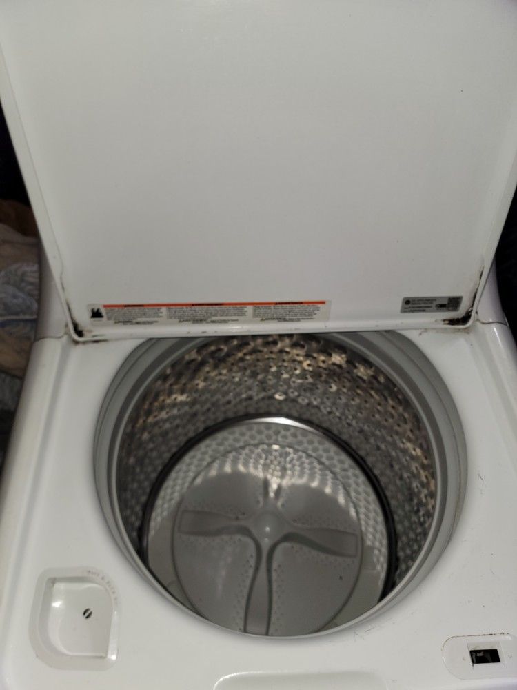 GE Washer model gtw500asnws for Sale in Los Angeles, CA