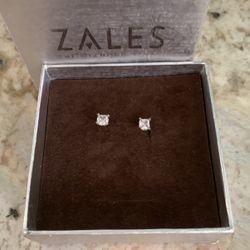(Zales)Lab Created Diamonds Earrings 