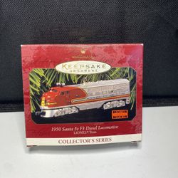 New Die Cast Santa Fe Train Ornament