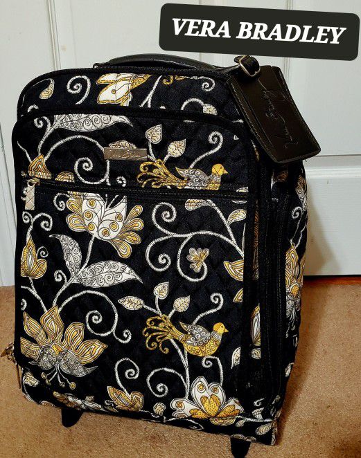RETIRED VERA BRADLEY PRINT CARRY ON LUGGUAGE WITH WHEELS