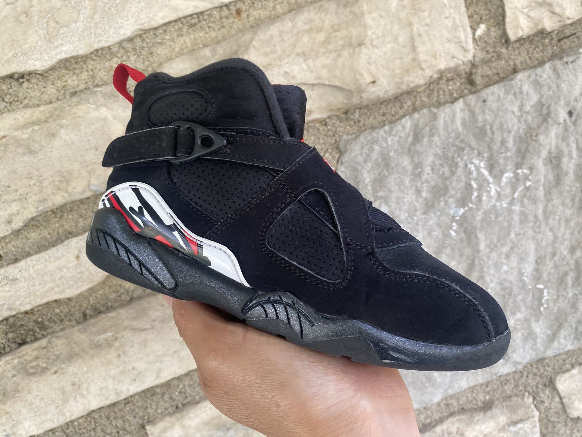 Air Jordan 8 Playoffs ( pick up only ) Size 1y. $25 FIRM