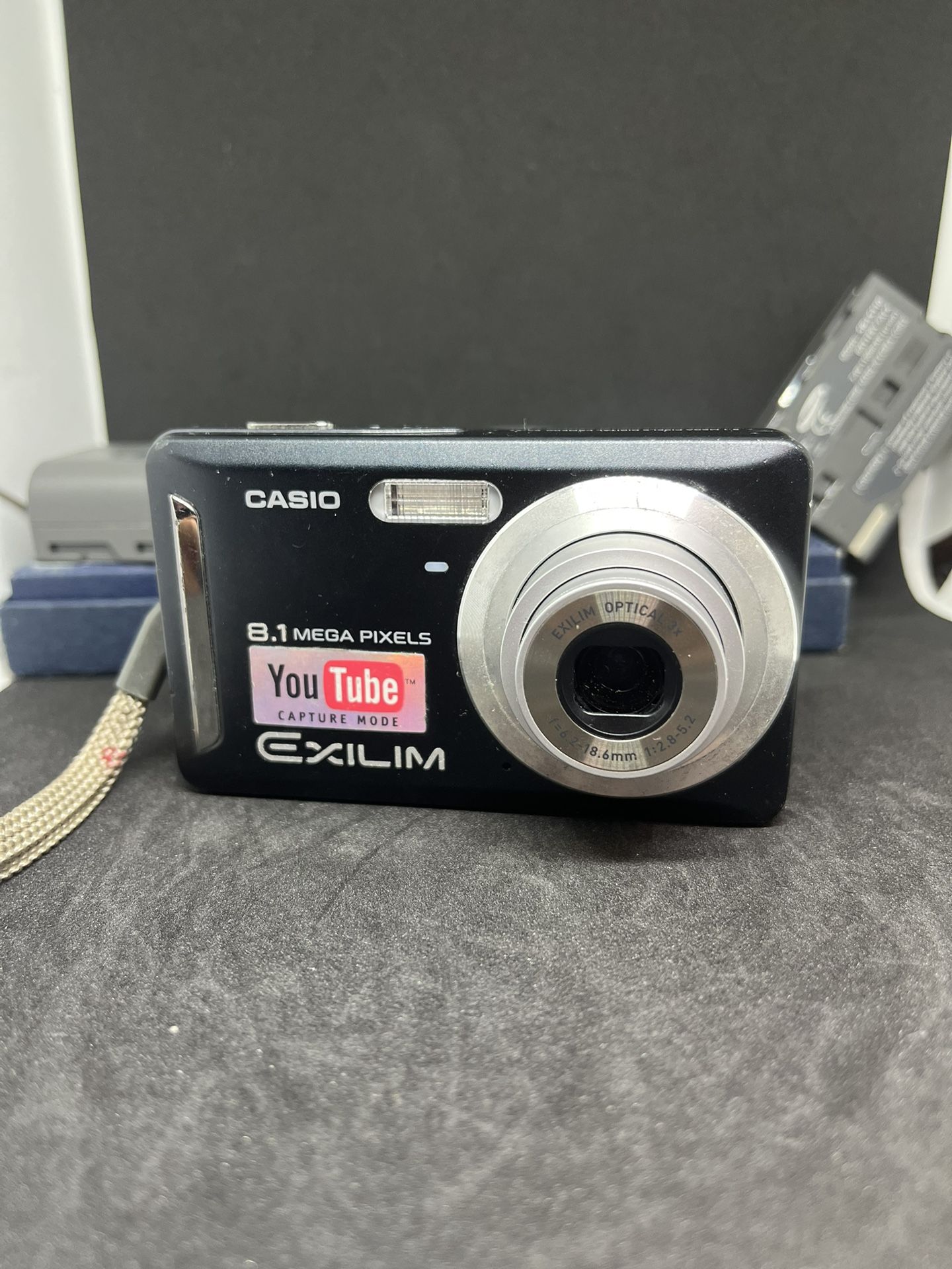 CASIO EXILIM 8.1メガピクセル EX-Z9 Modern 2008 Casio Exilim EX-Z9